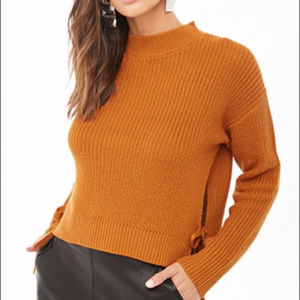 NWT vented sweater